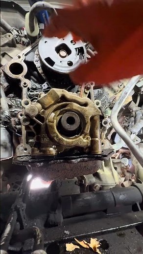 How to remove Oil pump on Ram 1500 with out removing oil pan