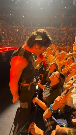 Richie Asay | Benson Boone jumps off the stage to sing “Drunk in my Mind” with Emily from @bensonboonenation at the American Heart Tour, in Salt Lake... | Instagram
