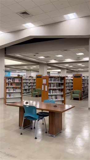 Everywhere you look at the Richard Burges Library, there’s a friendly face! 😄 Visit 9600 Dyer Ste. C or call 915-212-0317 to get in touch with the Richard Burges Library. #ElPasoPublicLibrary #IAmElPaso #RichardBurgesSpotlight #BranchSpotlight #FullLibrary | El Paso Public Library