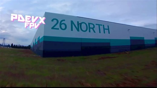 PDEVX# 26 North //办公园区停车场穿越机花飞