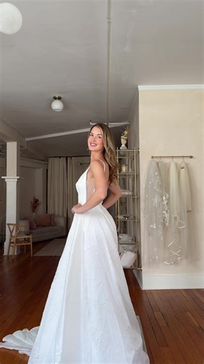 The Perfect Gown for the Classic Bride
