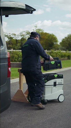 Need to work outdoors? It's easy with the Festool SYS-PowerStation.