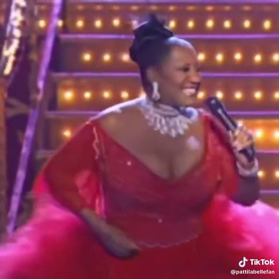 Patti LaBelle's Stunning Performance at the 2002 Grammys