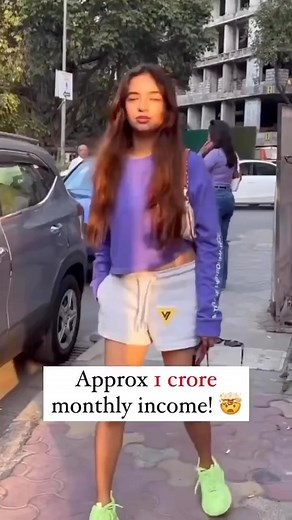 Anushka Sen Fanpage 💙 on Instagram: "Kina chir udika kri java..... . . . #aden #kinnachir #trending #viral #newpunjabisong #instagram #trendingreels #punjabi #hit #punjabihits #instagram"
