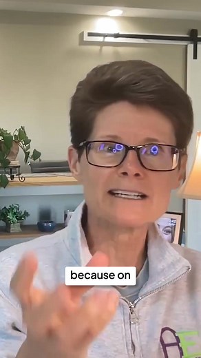  Caregiving Tip: Help your loved one stay hydrated by checking in on their water intake and building flexible bathroom routines. In this episode of #CaregiverChats, Dr. Lakelyn sits down with Cindy and Christina Hardin-Weiss to unpack the common causes of incontinence, recommend helpful products, and share practical tips for creating safer, more comfortable care routines.  Tune in here for the full episode and join our community: https://bit.ly/4qHMD87 | Home Instead | Facebook