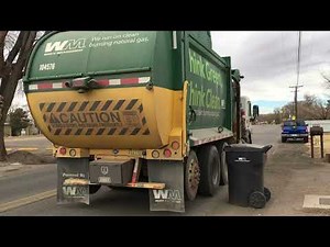 Waste Management of New Mexico Peterbilt 320 CNG McNeilus Zero Radius (ZR)