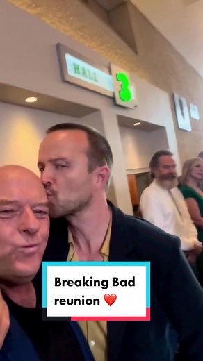 Breaking Bad Cast Reunion: Aaron Paul and Dean Norris Interview