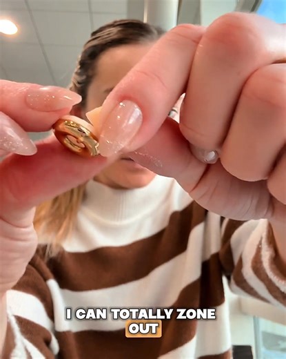 Noise pollution got you down? 😤 Loop Switch earplugs makes moving through the world easier thanks to: 👂 3-in-1 functionality 🤫 Quiet mode for focus 🕺 Experience mode for live music 🔗 Engage mode for deeper connection Make your ears happy today 💥 | Loop