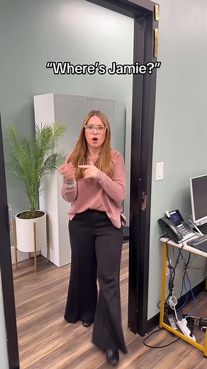 Jamie understood the assignment 😎 Our Unity VR Elite headset = next-level precision for progressive lenses 👓💡 #UnityVRElite #BlincEyeCare #OpticalInnovation #FutureOfVision | Blinc Eye Care