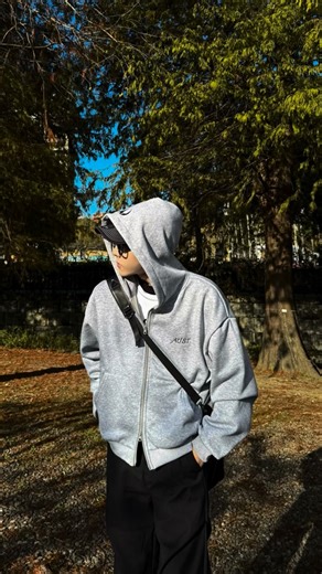 杜安安安安安安安 on Instagram: "清晨先來感受一下陽光 @au.store_official_"