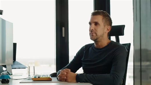 我问了GMK CEO如何看待GMK复刻品（机翻字幕）