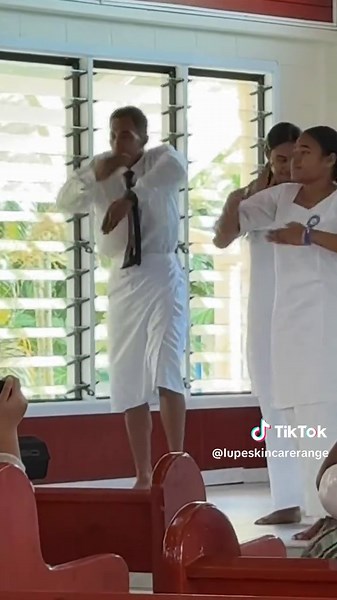 Samoan Dance of Praise: Joyful Celebration in Motion