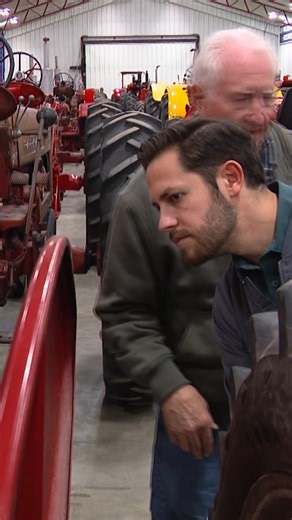 With over 600 tractors in his collection, ﻿Kinze Manufacturing founder Jon Kinzenbaw says it's time to get rid of some of the duplicates and free up some storage space. He's auctioning off more than 100﻿ next week. Story: https://t.ly/BW-GR | KCCI