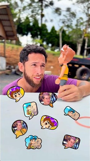 O boneco do Natan por aí!