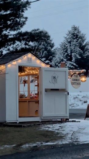 Farmstand Club on Instagram: "Comment “farmstand” to learn how to start your own!"