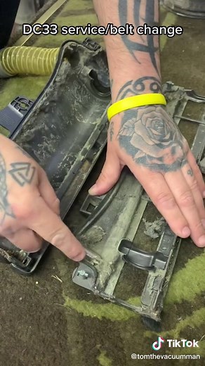 Dyson DC33 Belt Change and Service Overview