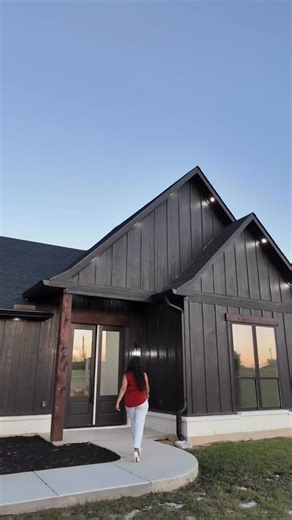 Discover Mabank, Texas farm living in this stunning custom-built home on 3.3 acres, the perfect blend of country charm and modern sophistication! - Custom-built home on 3.3 acres with two parcels for flexibility (guest house or additional structure possible) - Surrounded by beautiful farmland, offering peace and proximity to major highways - Minutes from Cedar Creek Lake and First Monday Trade Days in Canton - High-end finishes: quartz countertops, real wood soft-close cabinetry with lighting - 