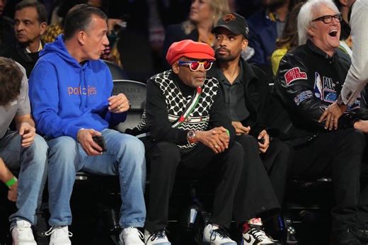 Spike Lee Apologizes For His NBA All-Star Game Outfit