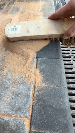 Jacob Webster on Instagram: "Driveway installation Achieving a Pristine, High-end finish using these block pavers! Bradstone Products 🧱 @bradstoneuk Let us know what you think in the comments 👇 #construction #fyp #reel #pavers #landscaper"