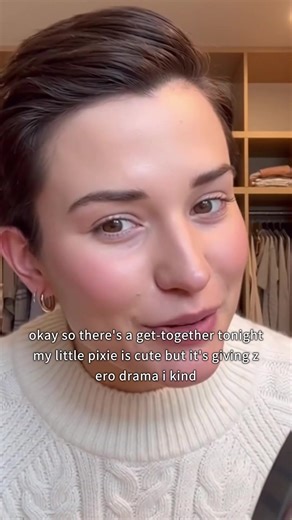 Travel photo essential! Portable wigs for instant look changes. #TravelHairstyle #PhotoReady #PortableWigs Different looks for different scenic spots~