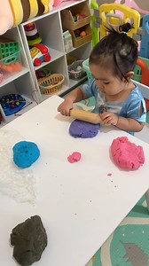 863K views · 4.6K reactions | A Day With Amelia #12 Another fun day activity! DIY playdough para madevelop ang fine motor skills at creativity nila. Follow us on tiktok : www.tiktok.com/@arki.rach youtube : https://youtube.com/c/arkirach ig : adaywith_amelia for more videos 殺 #aDayWithAmelia #theFESTINs #BuhayAustralia #BuhayAbroad | A day with Amelia | Facebook
