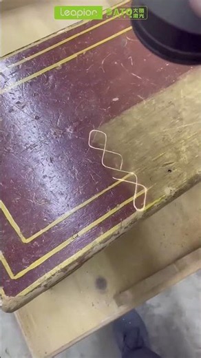 Handheld laser cleaning machine—the perfect partner for wood restoration. #datolaser #cnc #machine