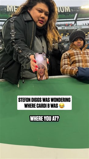 Cardi B was just trying to get out of the cold 😂 | NFL