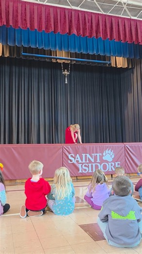 🎤✨ WOW — what a SHOW! ✨🎭 On Friday afternoon our school hosted a school-wide Talent Show and it was absolutely AMAZING! We had 22 incredible acts take the stage — from singing, jazz & Irish dancing, magic tricks, signing, comedy, piano, violin, gymnastics, dancing, and even flower sticks 🌸🎶🎩 Our gym was filled with talent, energy, courage, and tons of cheers from peers, families, and friends. We are SO proud of every student who bravely stepped onto that stage — you inspired all of us! ⭐👏 
