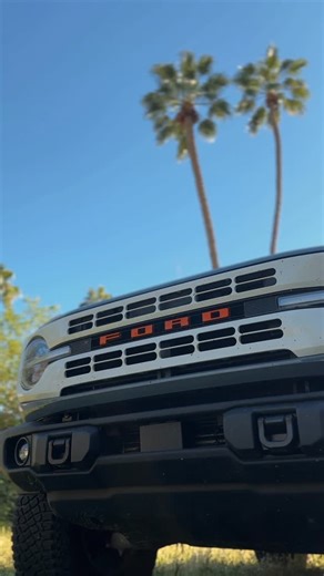 The kind of shot you save, crop, and make your lockscreen. The Ford Bronco doesn’t just show up, it takes over your feed and your daydreams. #FordBronco #BroncoNation #OffRoadReady #AdventureRig #ChapmanFordScottsdale | Chapman Ford