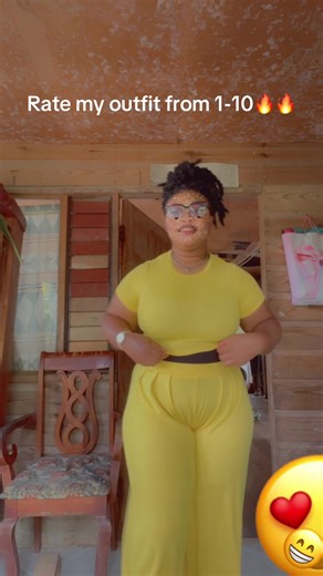 How much would you rate my outfit #fyp #viraltiktok