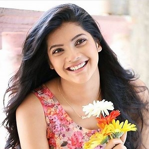 Ashrita Shetty Age, Boyfriend, Husband, Family, Biography & More » StarsUnfolded