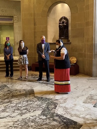 7.2K views · 323 reactions | This morning, we welcomed Kim Wheatley, Anishinaabe Ojibway Grandmother from Shawanaga First Nation Reserve to bless our building with a smudging ceremony. As we are situated on Anishinaabeg land, we respect and recognize this traditional practice as an important part of the Museum reopening, although smudging is not practiced by all Nations across Turtle Island. | Royal Ontario Museum | Facebook