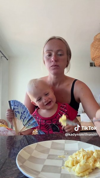 Baby-Led Weaning Tips for Moms: BLW Egg Ideas and Safety