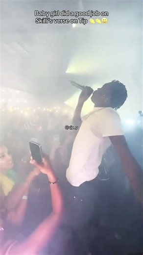 Skillibeng On Stage #Skillibeng #viral #shorts #video #trending #jamaica ##caribbean #music #fyp