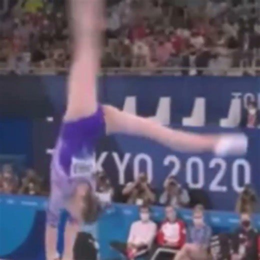 This Balance Beam Routine is INSANE 🤸 #Olympics #Gymnastics