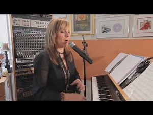 How to Avoid Common Singing Mistakes | Vocal Lessons