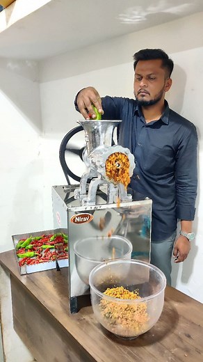 Nirav Food Machine Pvt Ltd on Instagram: "Kabira ❣️ Chutney Machine/ keema machine #reelsinstagram #reels #reelitfeelit #explorepage #explore #viral #reelsindia #life #love"