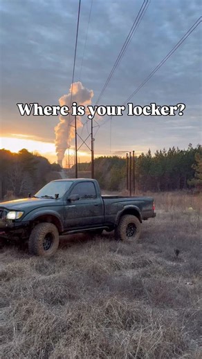 Wilton on Instagram: "Open differentials 😢 #tacoma #offroad #4x4 #difflock #truck"