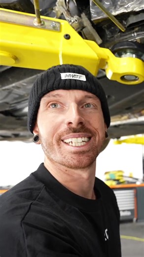 Rebuilding a Wrecked Ferrari 812 in Just 24 Hours