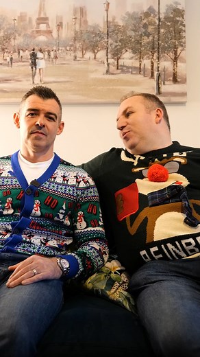 TONIGHT you could walk away with a stunning BRAND NEW HOUSE, an amazing £20,000, and a sleek VW GOLF! 🏡💰🚗 Or kickstart the new year with an extra £200,000 in your bank account! Don't miss out get your tickets NOW and make your Christmas unforgettable! ⏰✨ Best of luck! Link in bio for your entry! ⬆️💰 | Bear Competitions