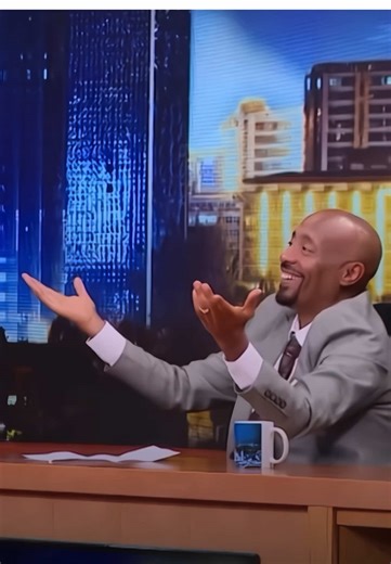 This song is for everyone who knows that a mother’s love is priceless. Cheers to the queens who raised us 🥂❤️