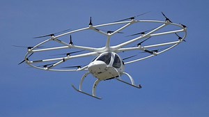 Video. Air taxi manufacturer aims for Paris 2024 Olympics lift off