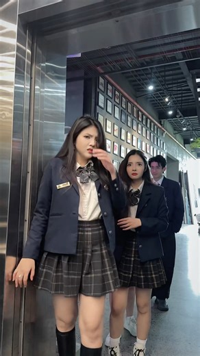 Why are you guys discriminating against me today?|GiaLongOfficial #gialong #reencyngo @ReencyNgoo