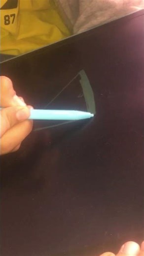 Kid Drawing a Tasty Pizza Slice on LCD Panel – Millennium Computer #shorts #trending