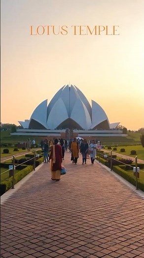 Lotus Temple Delhi |❤️‍🔥 #LotusTemple #DelhiTour #IndiaTravel #TravelVlog #BeautifulPlaces