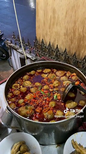 Delicious Homemade Stew Recipe with Meatballs and Chicken