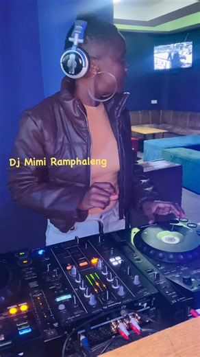 Thank You @ The Matrix Garden Lounge for hosting me yesterday 😍😍💃🏽💃🏽💃🏽 | DJ Mimi Ramphaleng