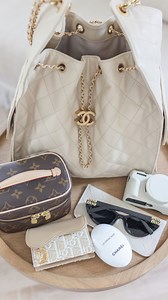 Let’s stock my new purse! 🤎👜 Write PURSE STUFF below & I’ll send you the details! 🔗 #whatsinmypurse #purseessentials #purses #amazonfinds #packwithme #neutralstyle #CHANEL25 | Teresa Caruso