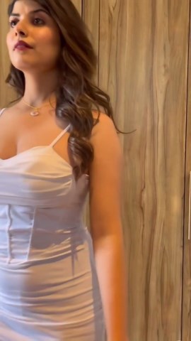 Rajshree Kaur 🔵 on Instagram: "Hey sexy lady!! 🥵🥵🥵🥵🥵🥵 @ohknotty #trendingreels #reelsindia @ohknotty . . . . . . . . . . . . . . . . samriddhigautam"