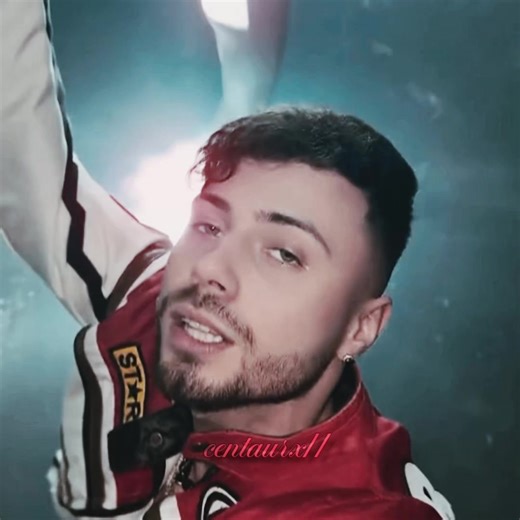 #Blurrr — regeleee #petrestefan #centaur #xyzabc #viral @Petre Stefan CENTAURu